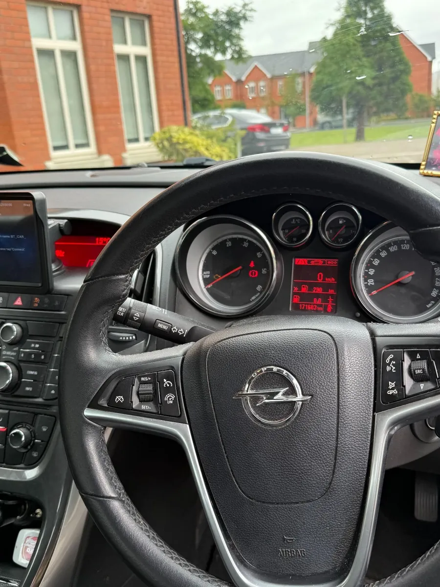 Opel Astra 2014 - Image 6