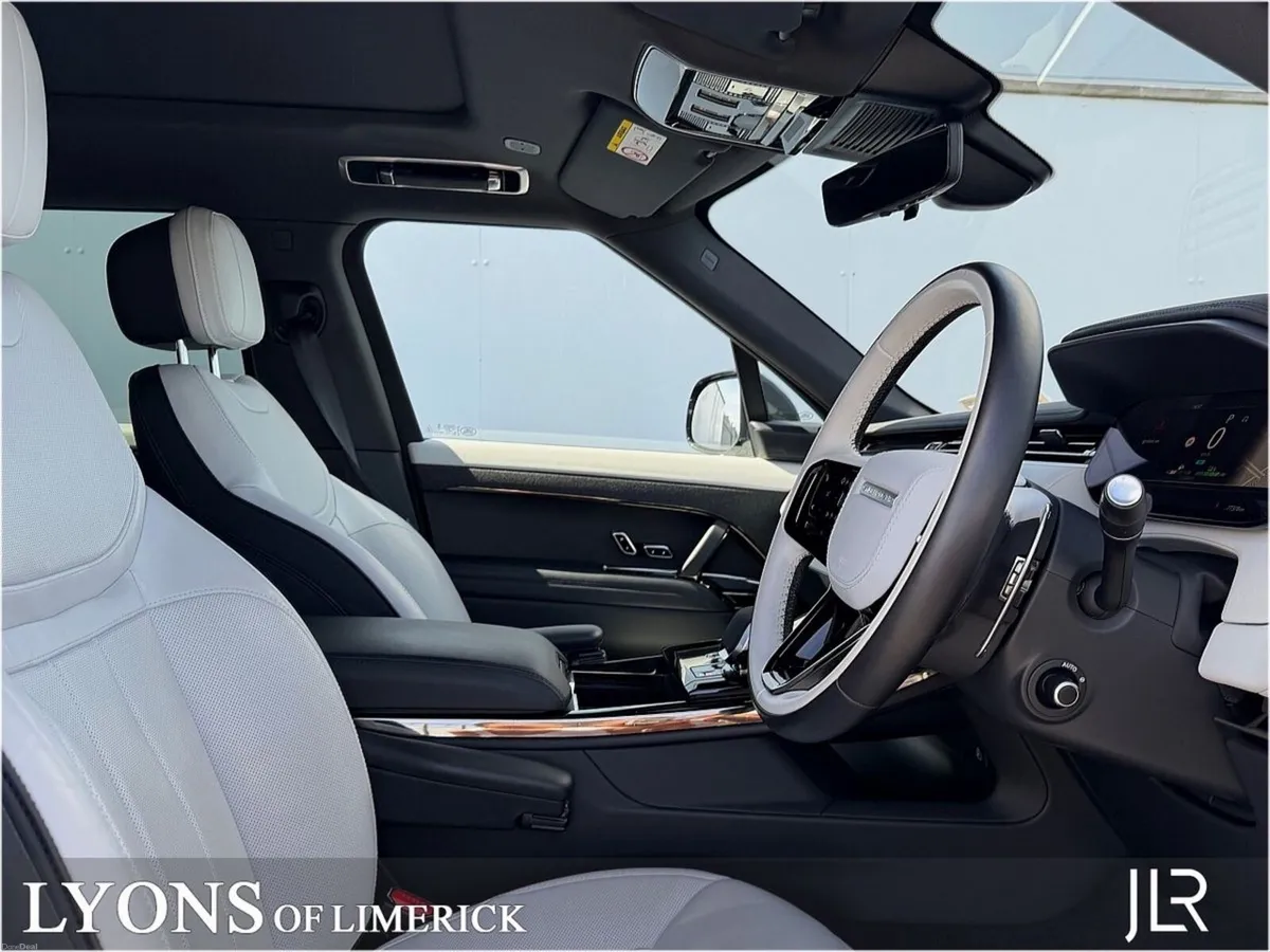 Land Rover Range Rover Sport 3.0 I6 PHEV HSE **23 - Image 3