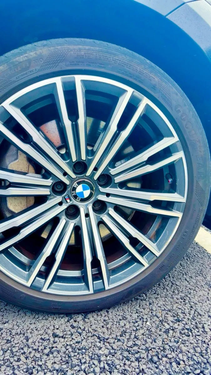 Car - Image 6