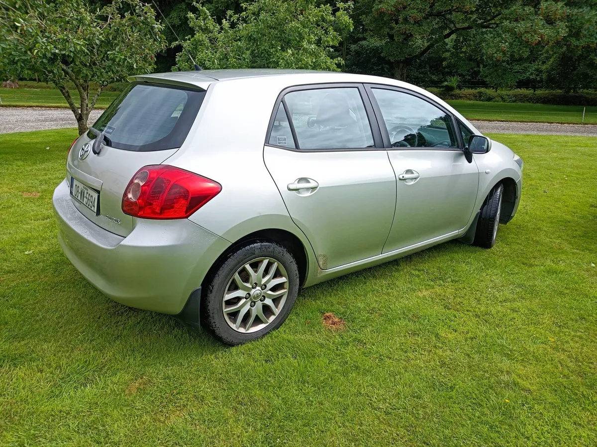 Toyota Auris - Image 2
