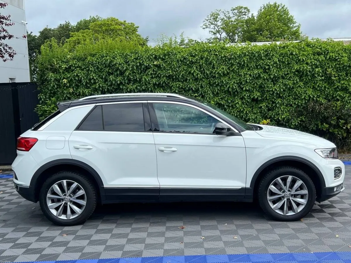 Volkswagen T-Roc STYLE DESIGN 2.0 TDI // SERVICE H - Image 2