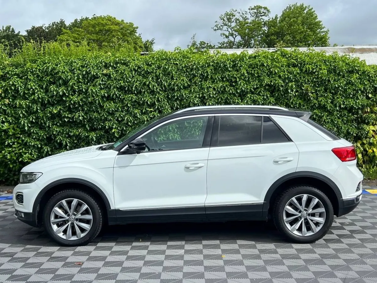 Volkswagen T-Roc STYLE DESIGN 2.0 TDI // SERVICE H - Image 3