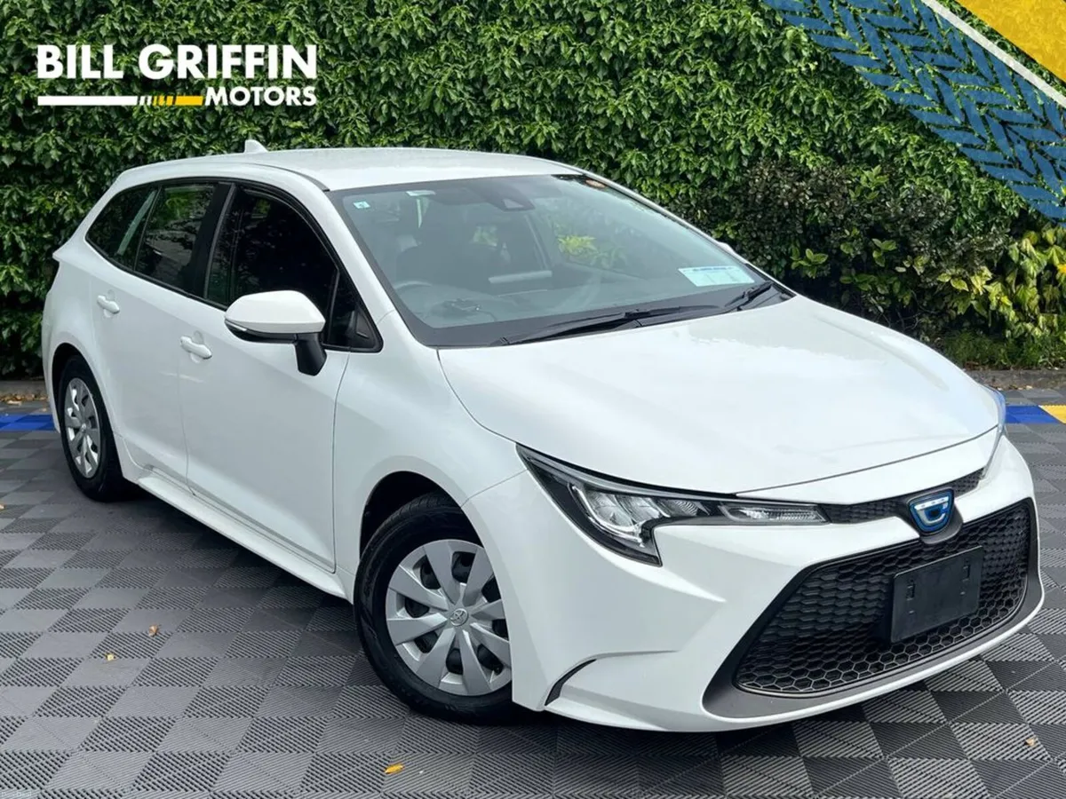 Toyota Corolla 1.8 HYBRID AUTO // REVERSE CAMERA / - Image 1