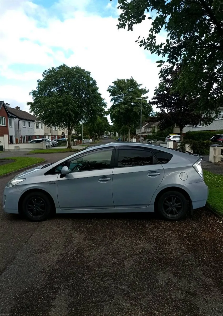 Toyota Prius - Image 2