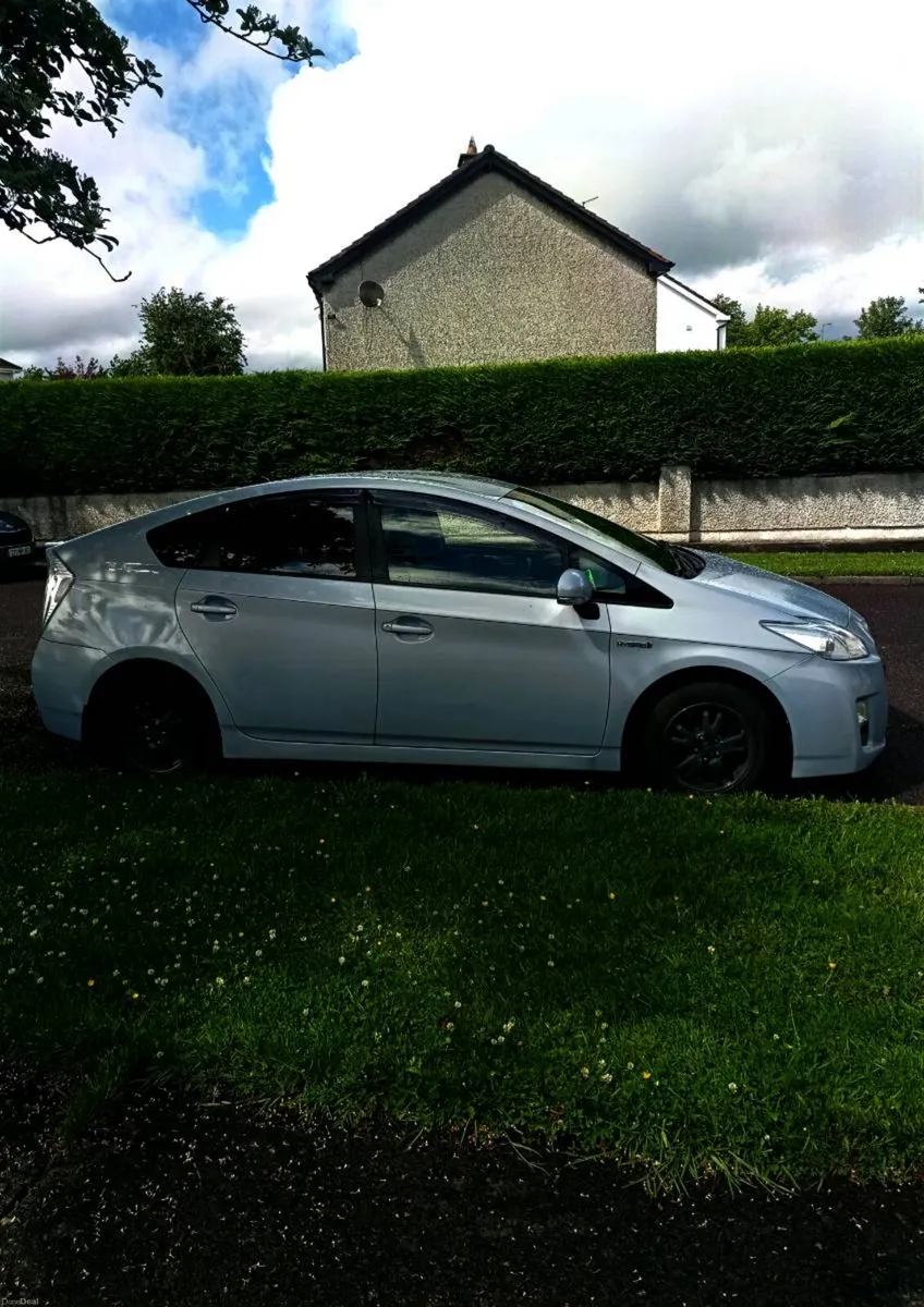 Toyota Prius - Image 3