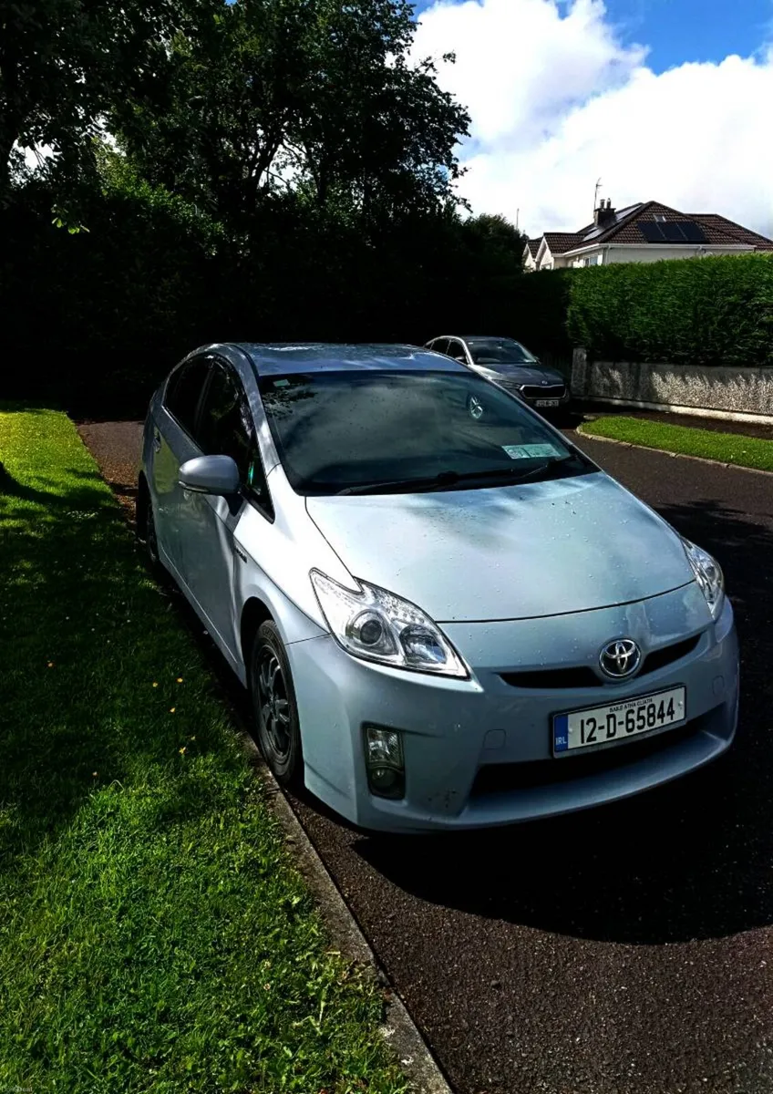Toyota Prius - Image 4