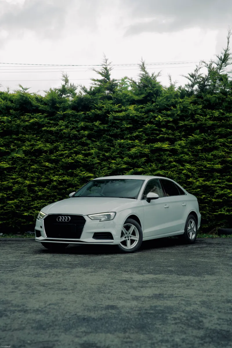 Audi A3 Sedan 1.4 TFSI 2019 - Image 1