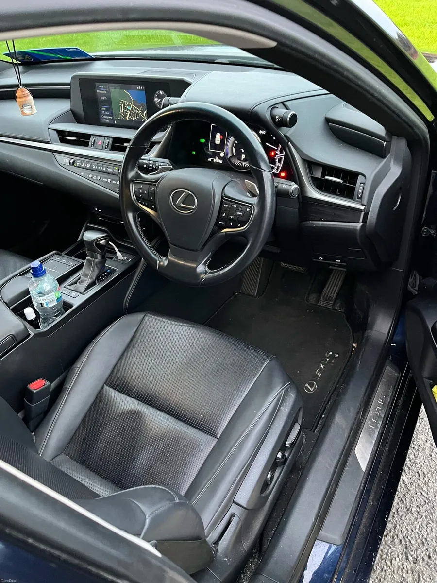 Lexus ES 2019 - Image 3