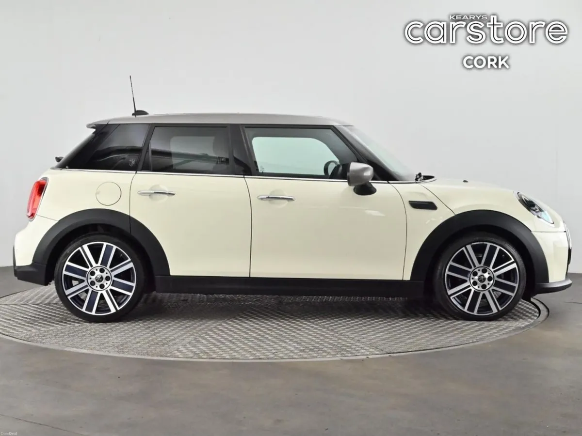 Mini Cooper Cooper Exclusive - Image 2