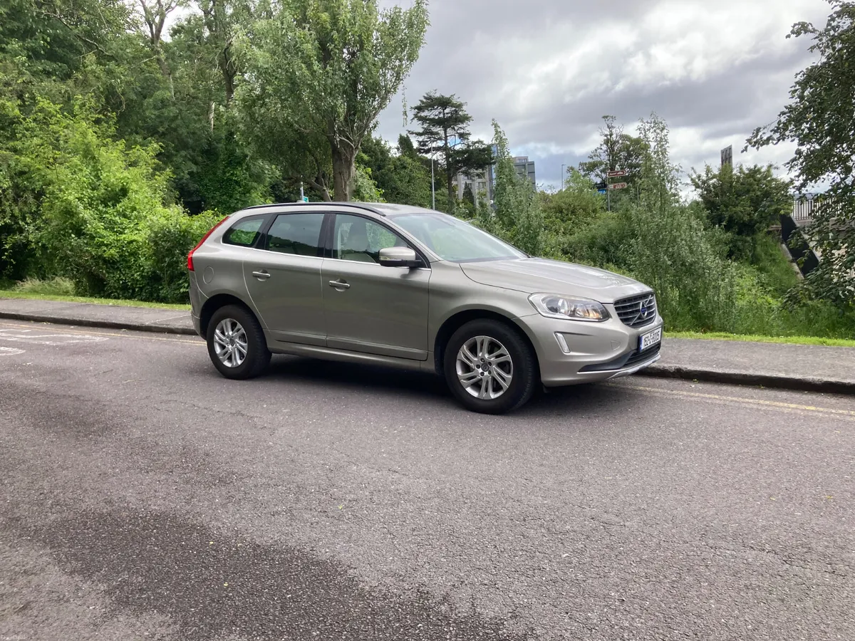 2015 Volvo XC60 2.0 DieselSUV - Image 1