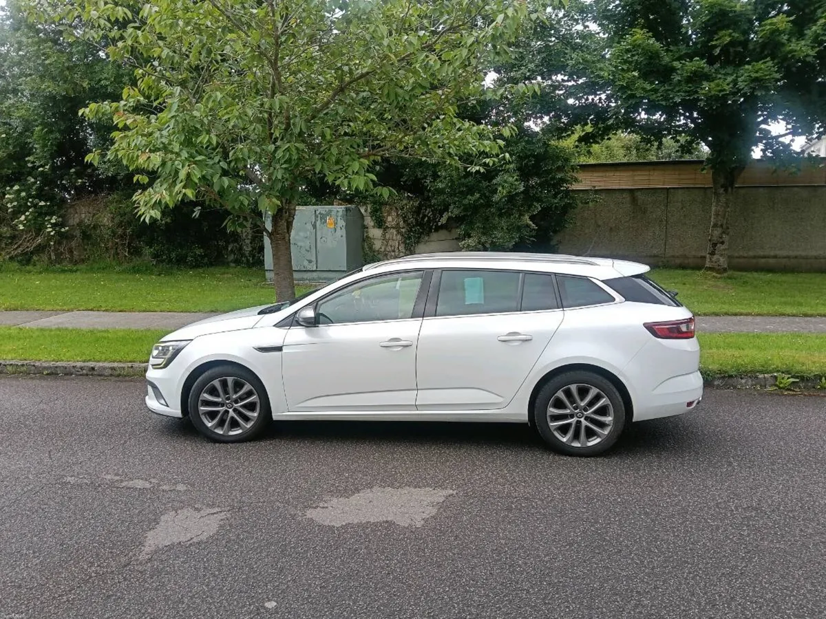 Renault Megane  tourer 1.5 diesel estate - Image 1