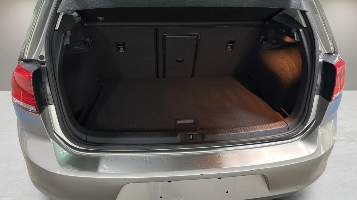 2016 VW Golf 1.2TSI AUTO LOUNGE  12MONTHS WARRANTY - Image 5