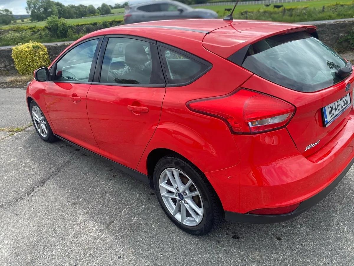 Car - Image 3