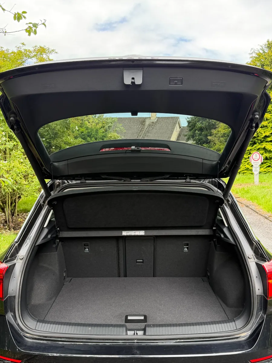 2021 Volkswagen T-Roc Sport Design 2.0 TDI Diesel - Image 5