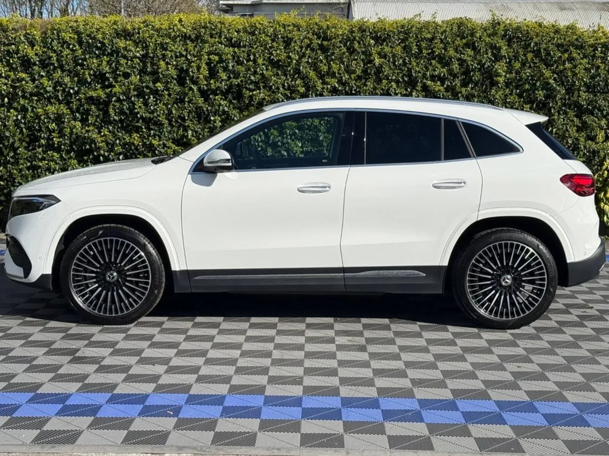 Mercedes-Benz EQA EQA250+ AMG-LINE PREMIUM // FULL - Image 3