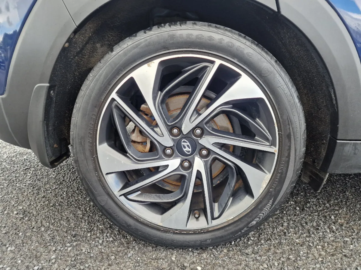 Hyundai Tucson Executive Plus 5DR - Image 4