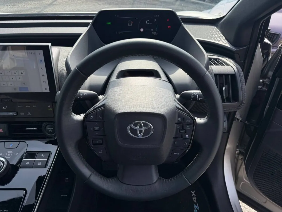 Toyota bZ4X MOTION // TINY MILEAGE // APPLE CARPLA - Image 4