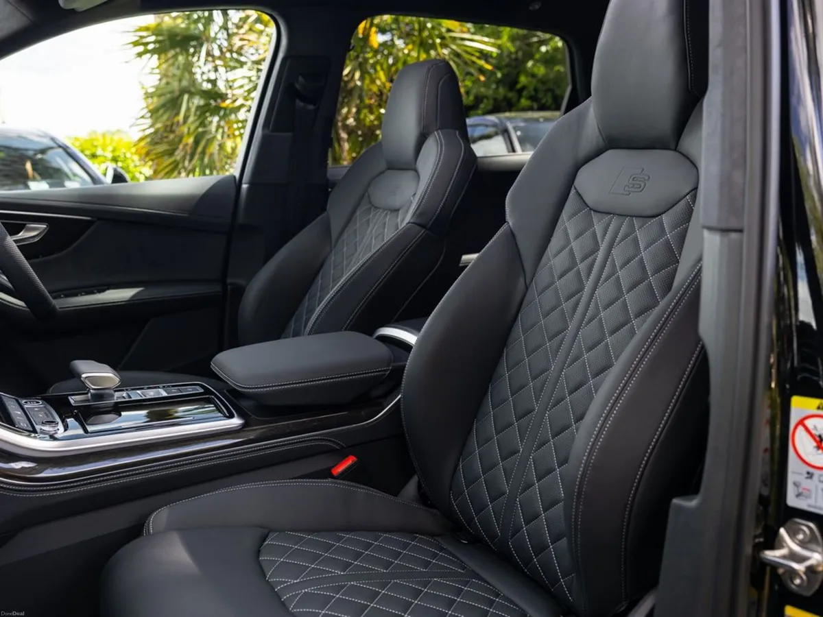 Audi Q7 TFSIe Vorsprung - Image 3