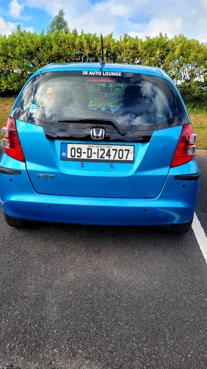 Honda Fit 2009 - Image 6