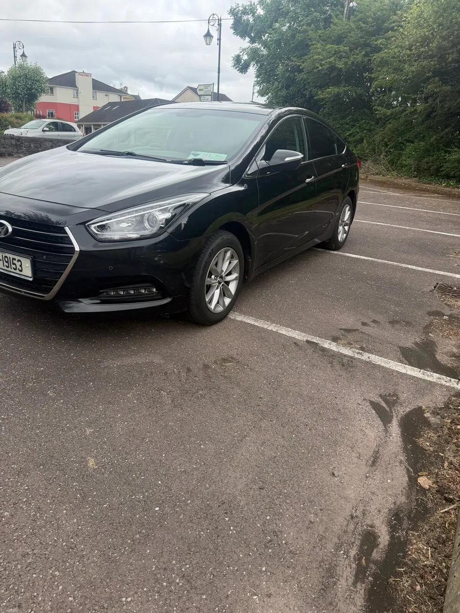 Car - Image 1