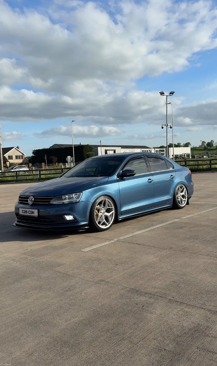 Volkswagen Jetta 2016 - Image 1