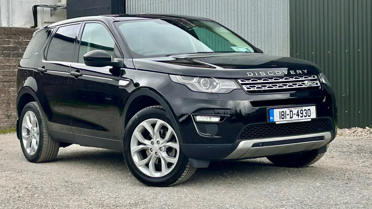 Land Rover Discovery 2018 7 seater automatic - Image 2