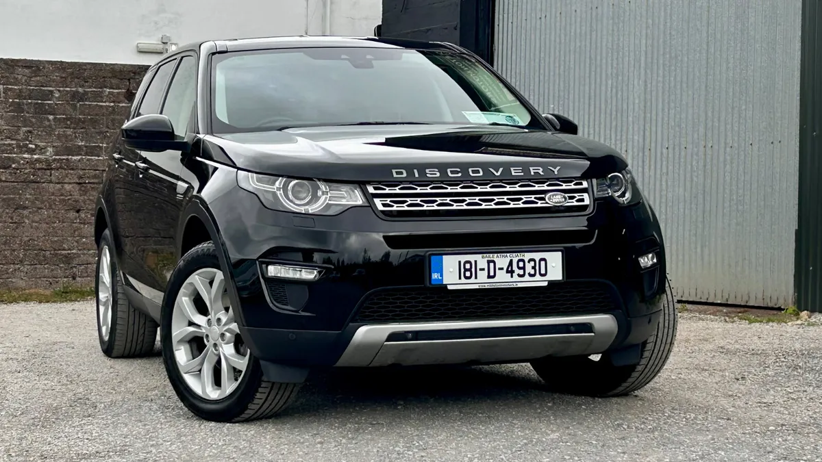 Land Rover Discovery 2018 7 seater automatic - Image 1