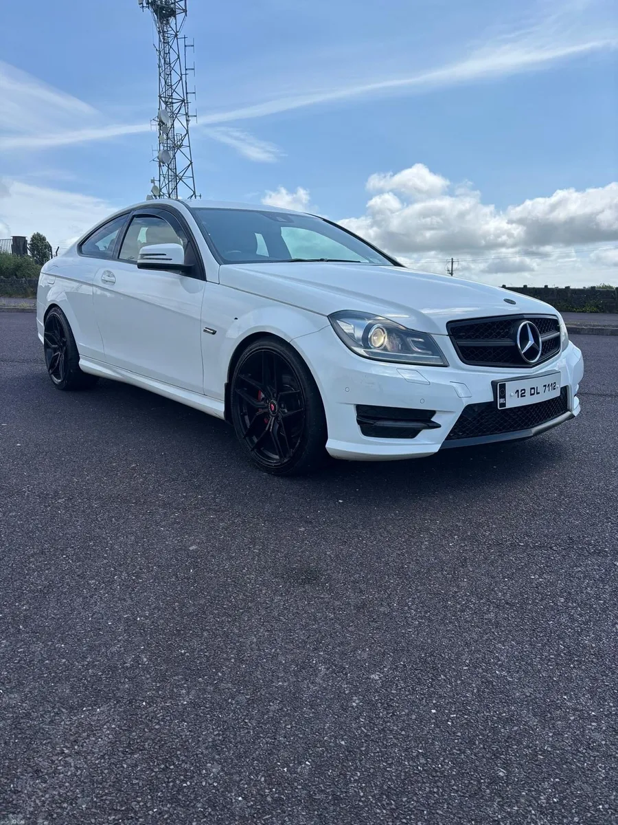 Mercedes Benz C250 amg sport - Image 4