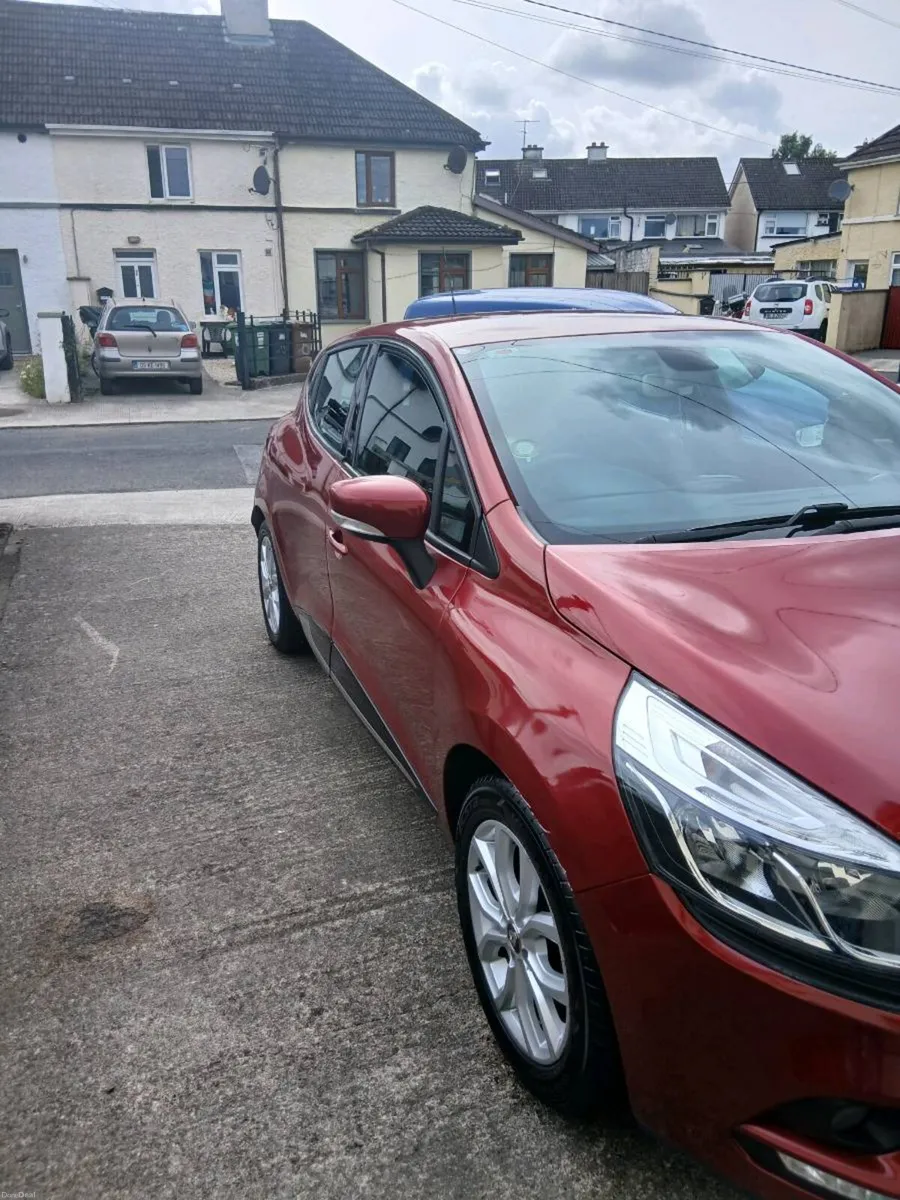 Car - Image 1