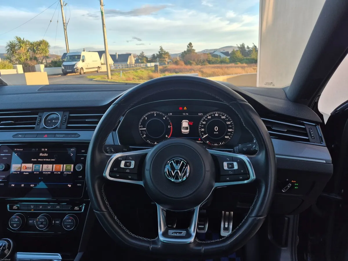 Volkswagen Passat R-Line 2017 - Image 4
