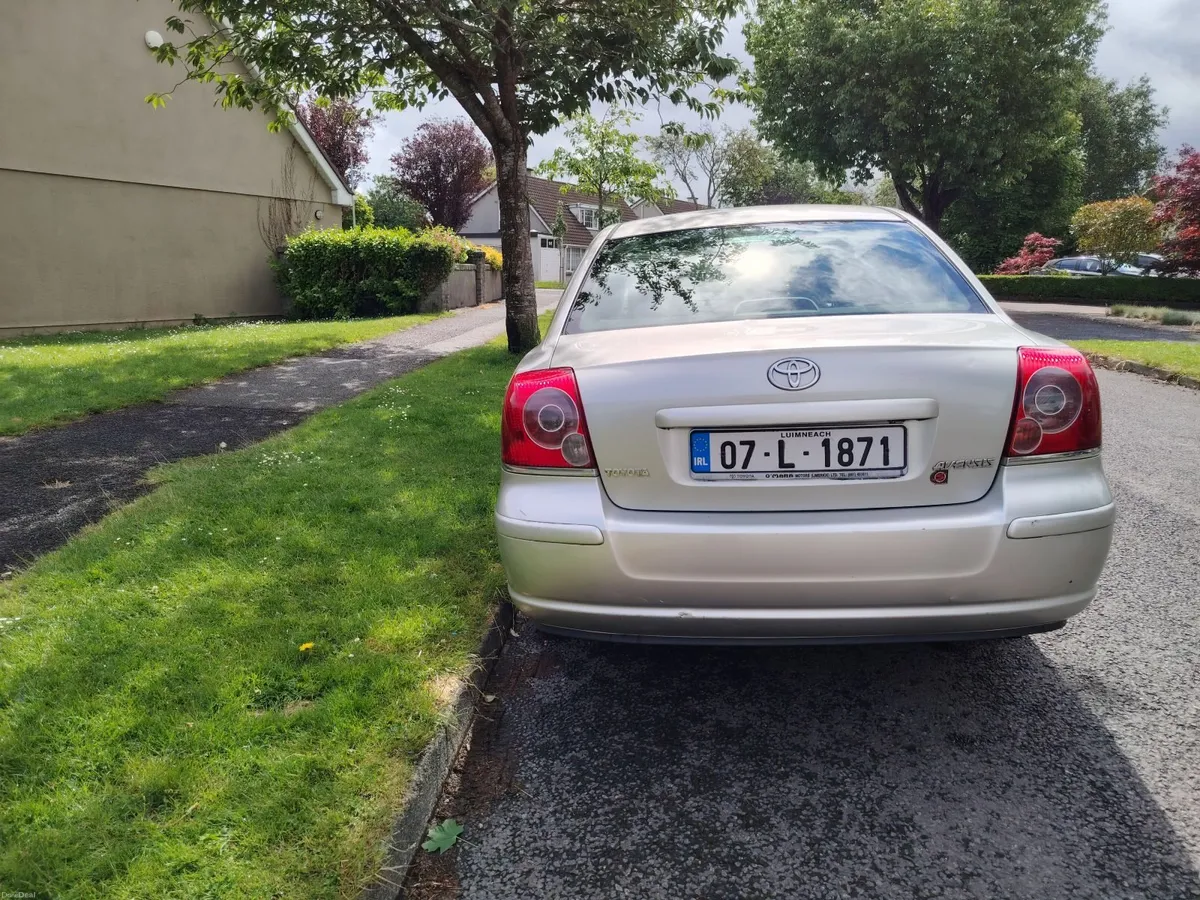 Toyota Avensis 2007 - Image 2