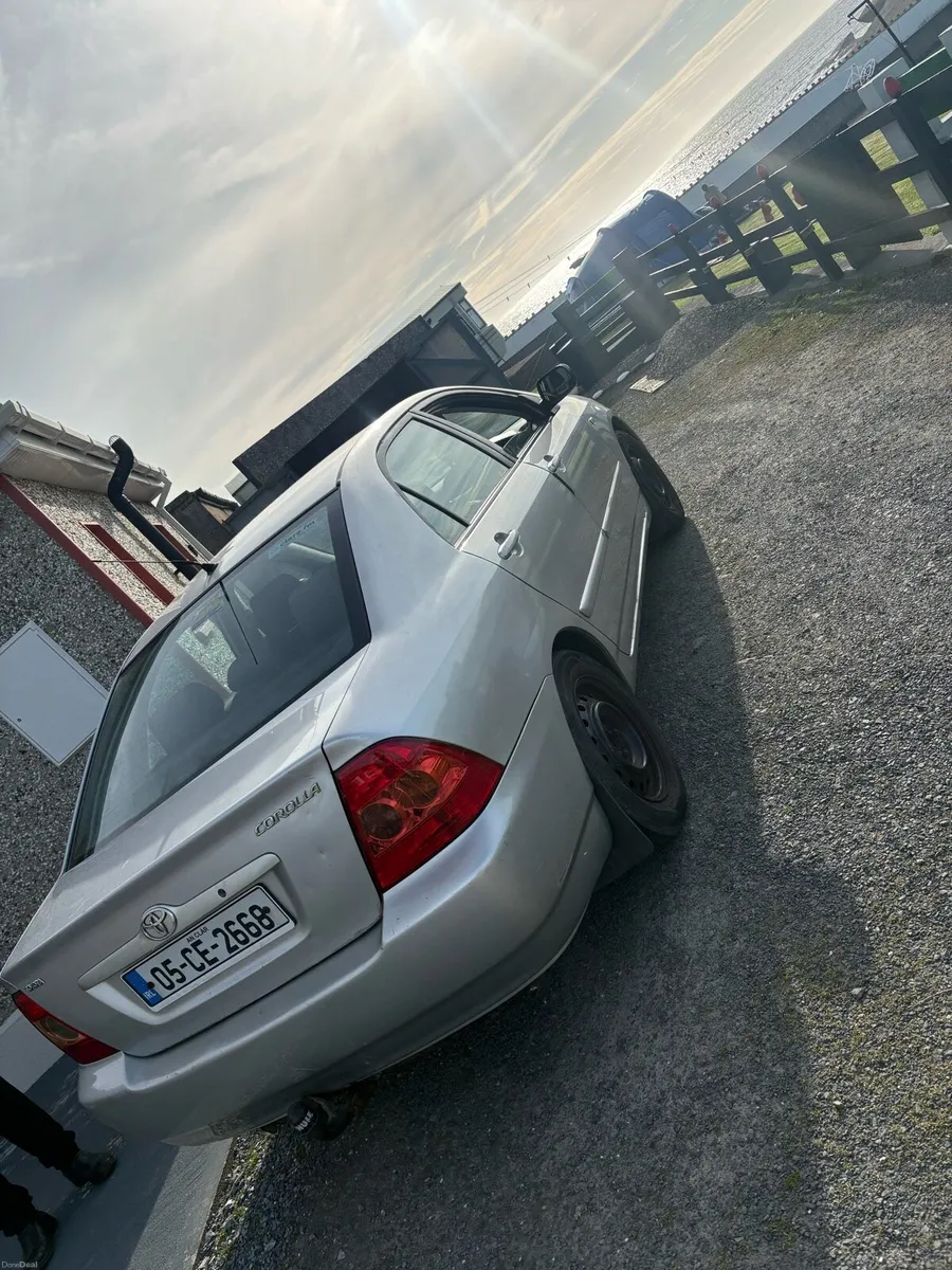 Toyota Corolla - Image 4