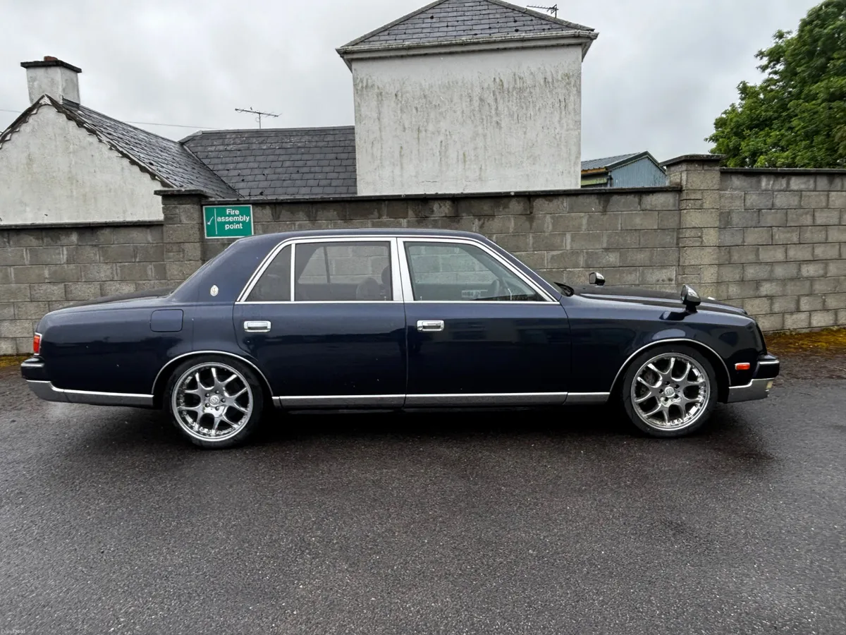 1991 TOYOTA CENTURY 5.0 - Image 2