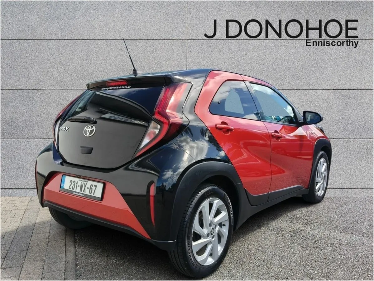 Toyota Aygo AYGO X DESIGN 4DR - Image 2