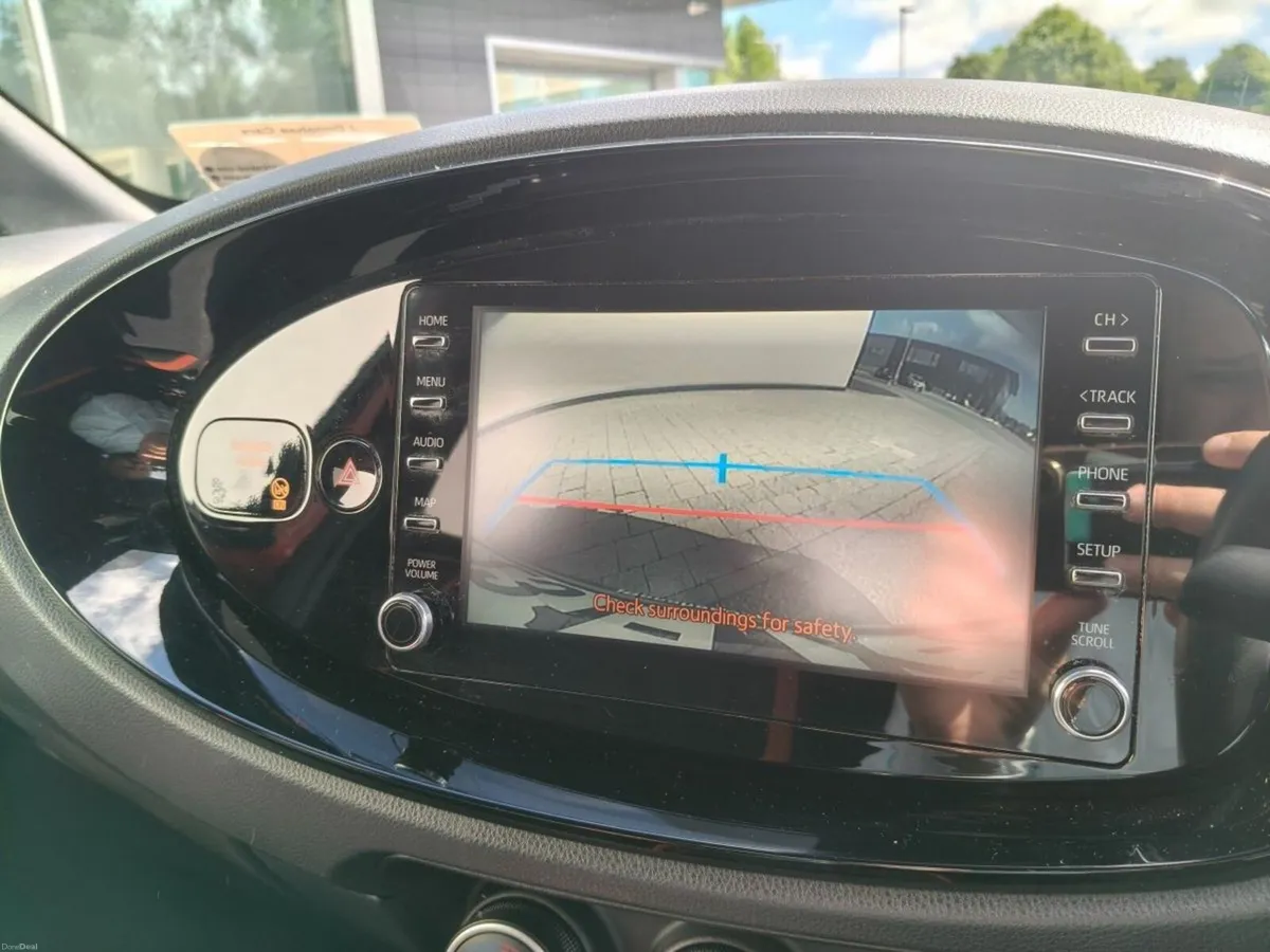 Toyota Aygo AYGO X DESIGN 4DR - Image 4