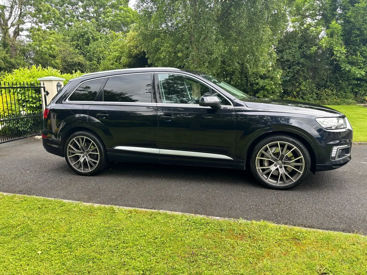 Audi Q7 3.0 TDI Etron - Image 2