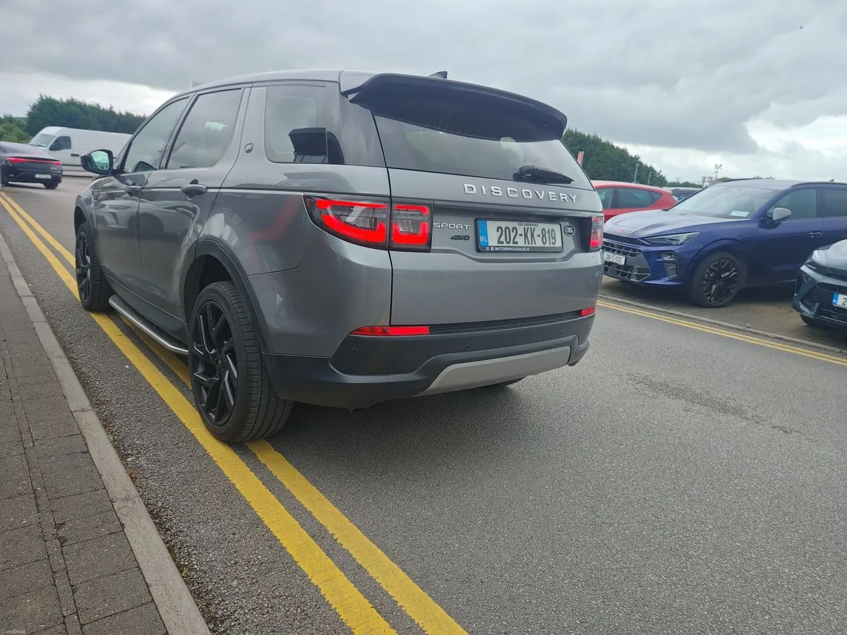 Land Rover Discovery Sport 7 Seats 2020 2.0D 150ps - Image 6
