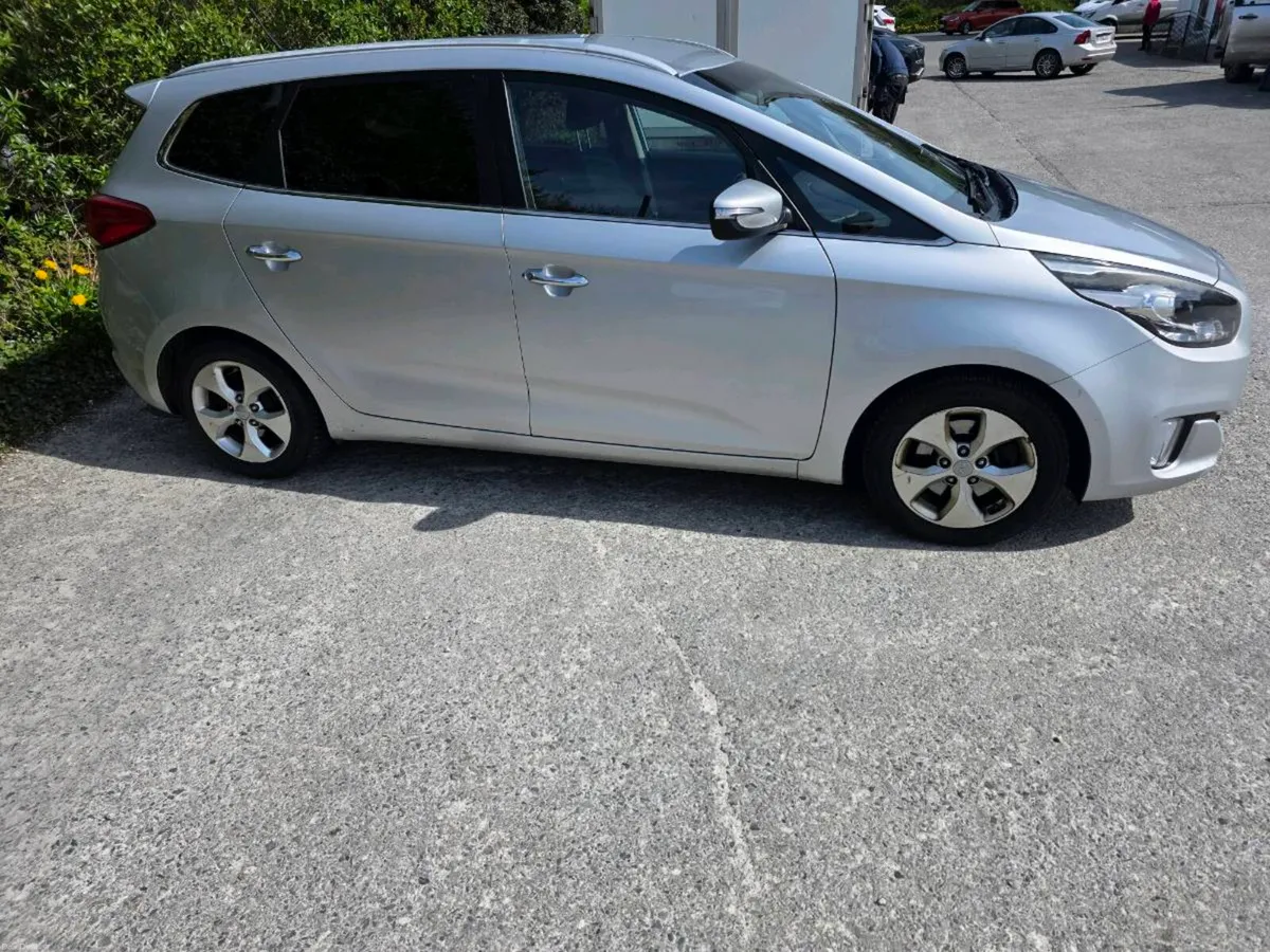 2014 Kia Carens 1.7 CRDi (7 Seater) NCT TAX - Image 1