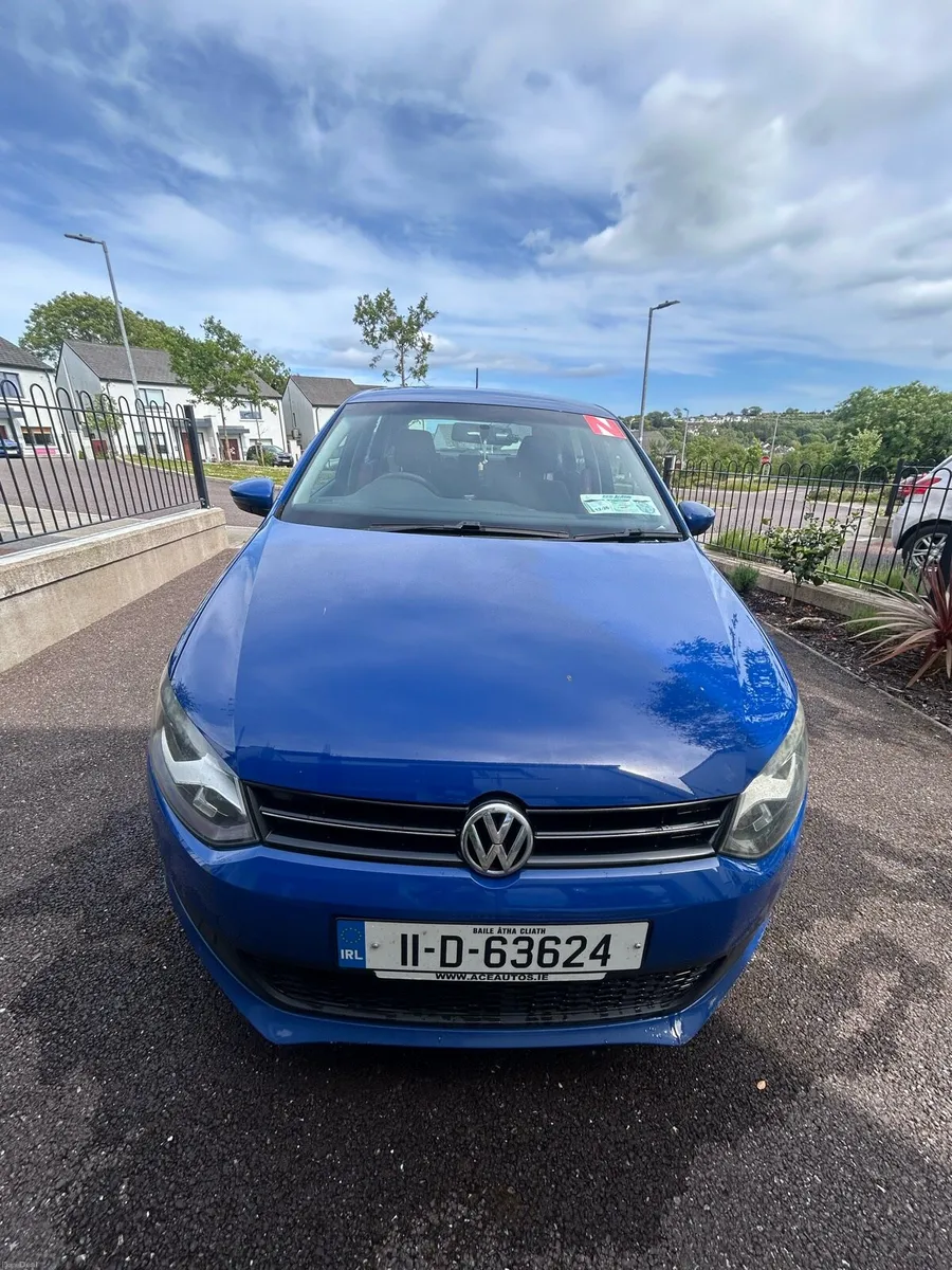 Volkswagen polo 2011 - Image 2