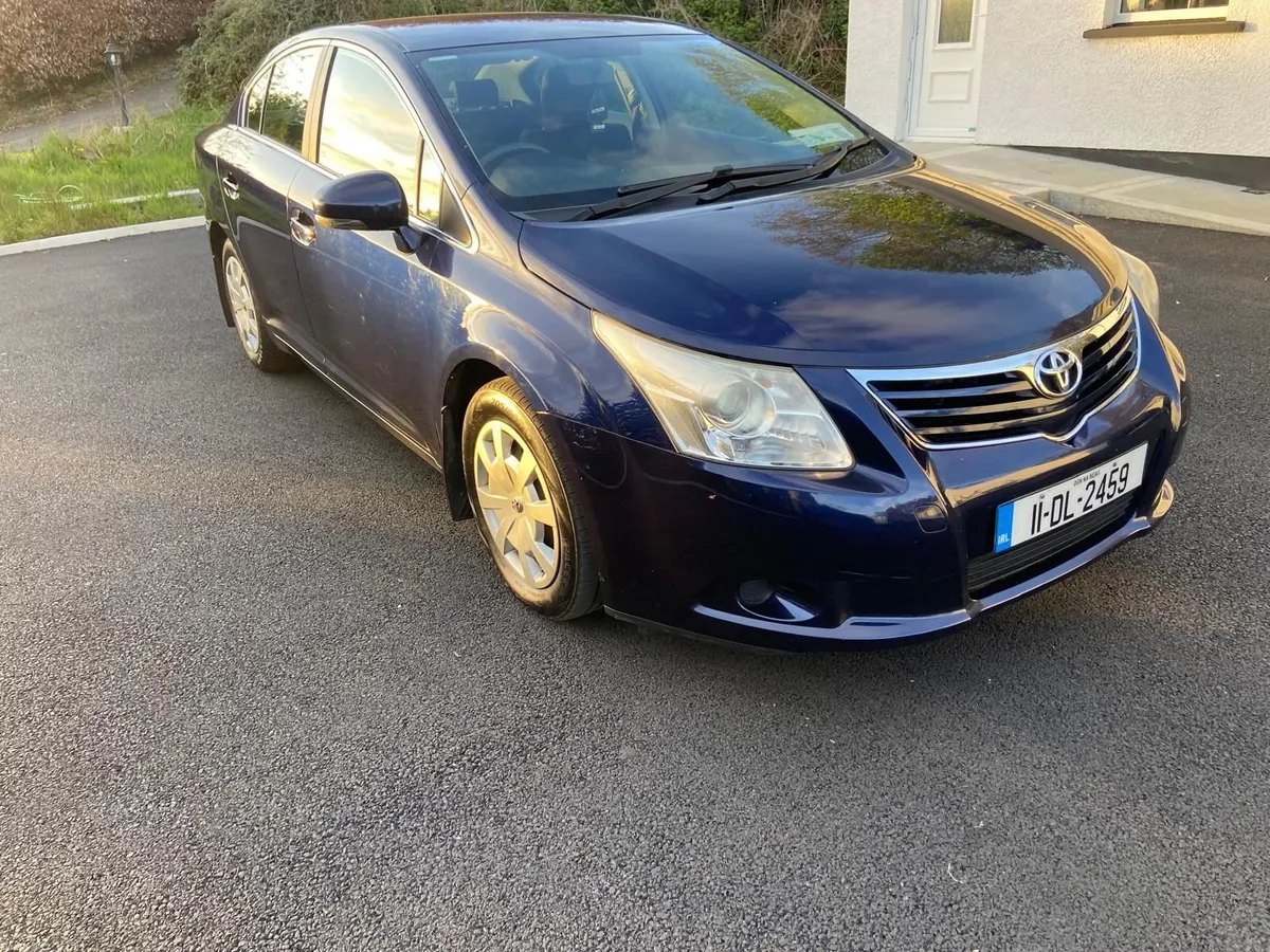 Toyota Avensis 2011 - Image 3