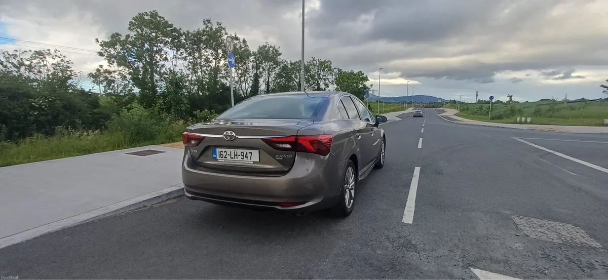 Toyota Avensis - Image 5