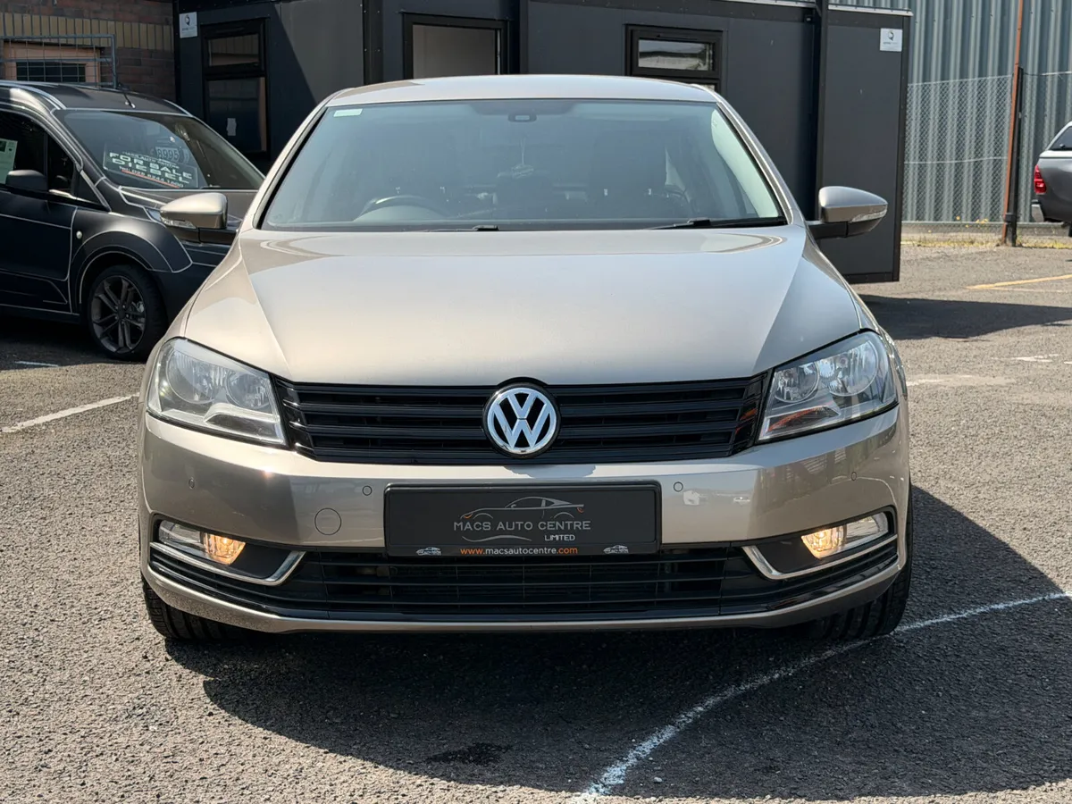 Volkswagen Passat 2014 - Image 3