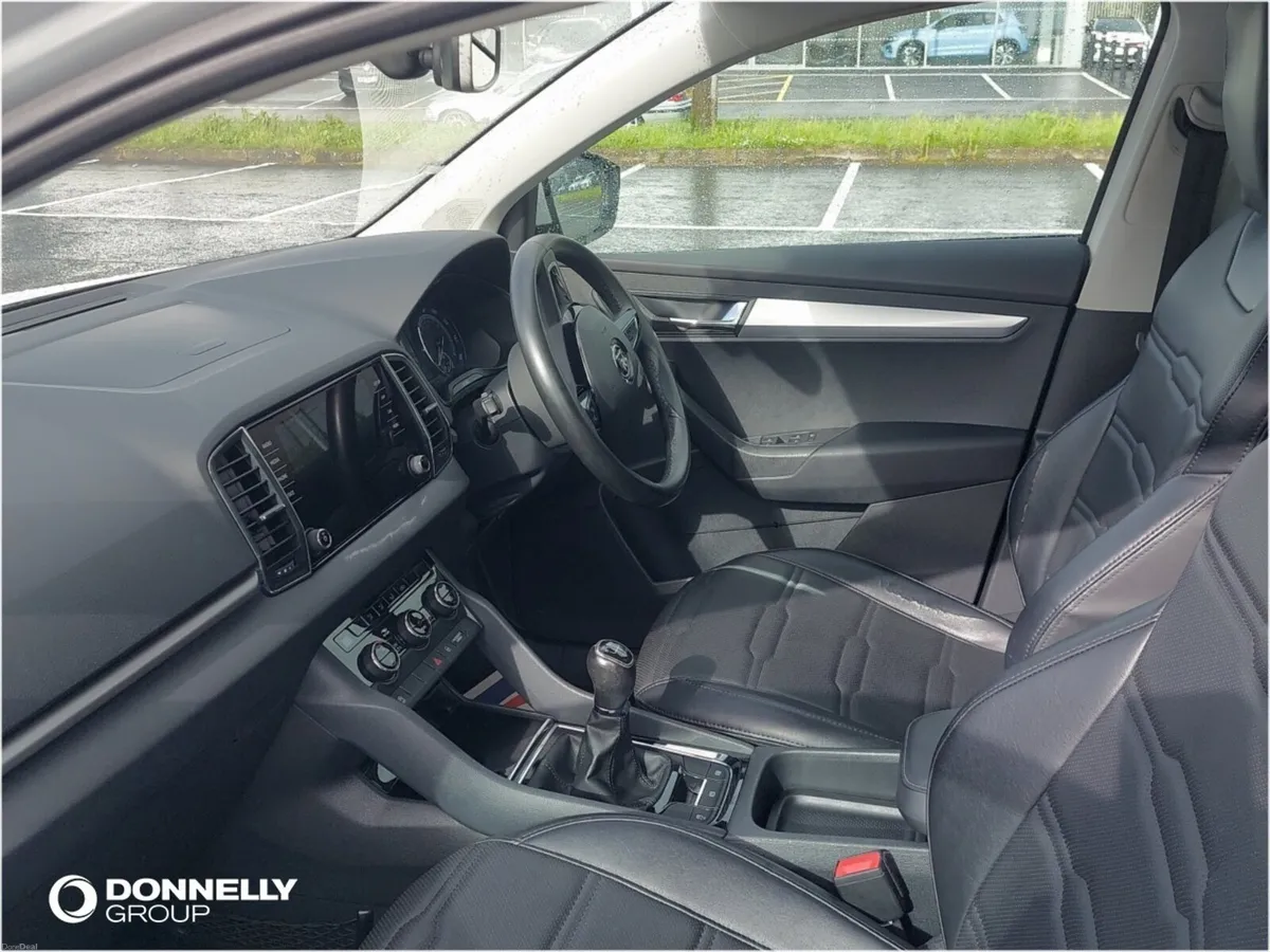 Skoda KAROQ Estate SE - Image 2