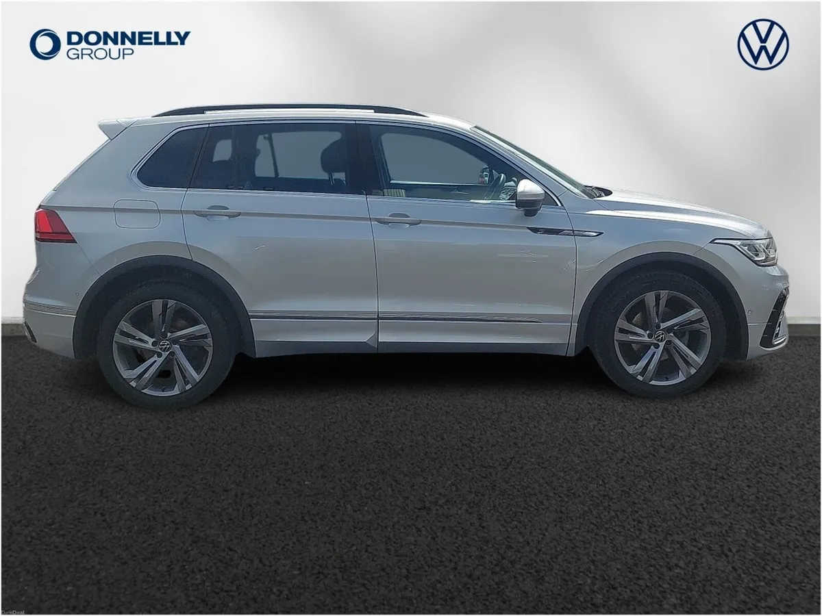 Volkswagen Tiguan Estate Special Edition R-Line Ed - Image 4