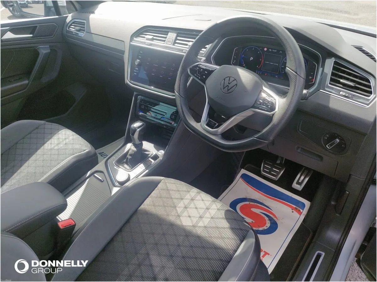 Volkswagen Tiguan Estate Special Edition R-Line Ed - Image 6