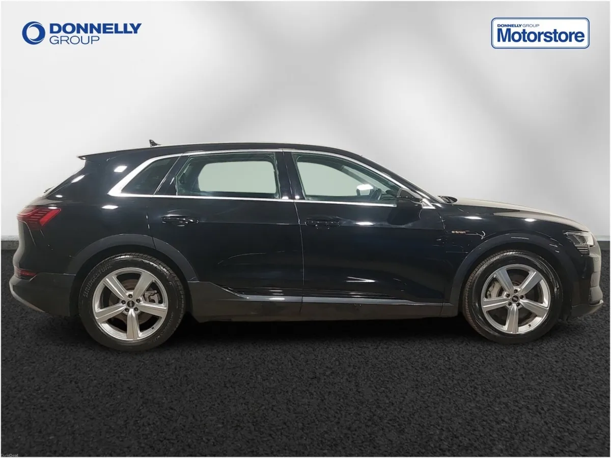 Audi E-tron Estate Technik - Image 3