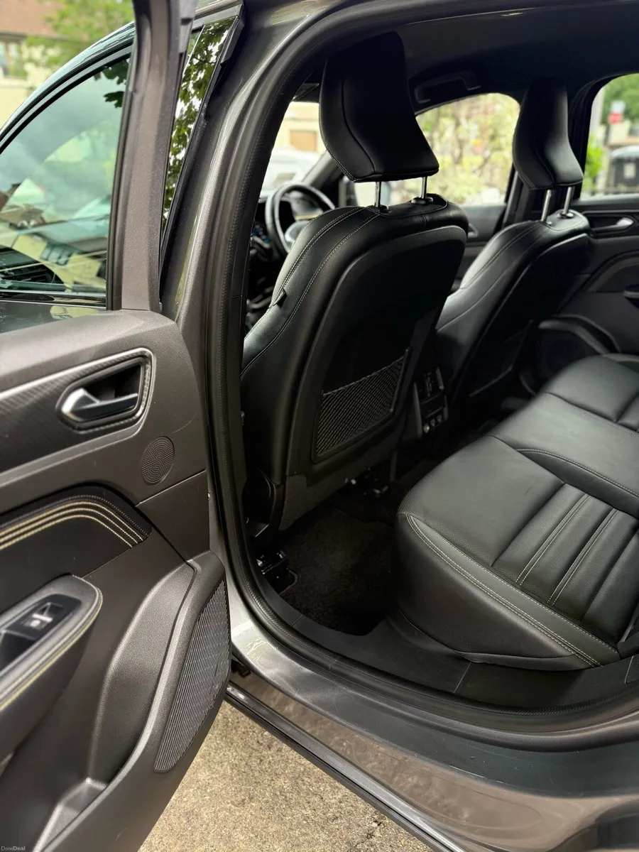 Renault Arkana E-Tech Hybrid 1.6 2023 - Image 4