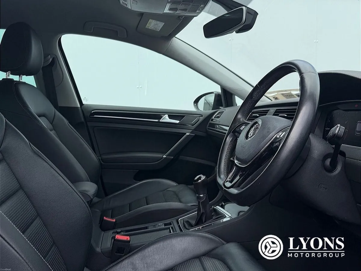 Volkswagen Golf 1.0 TSI 115HP Highline - Image 3
