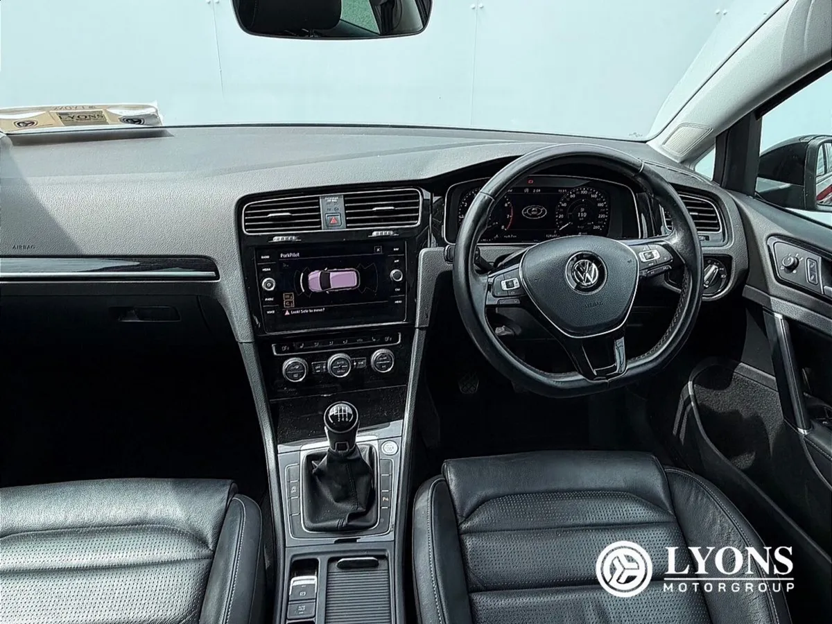 Volkswagen Golf 1.0 TSI 115HP Highline - Image 4