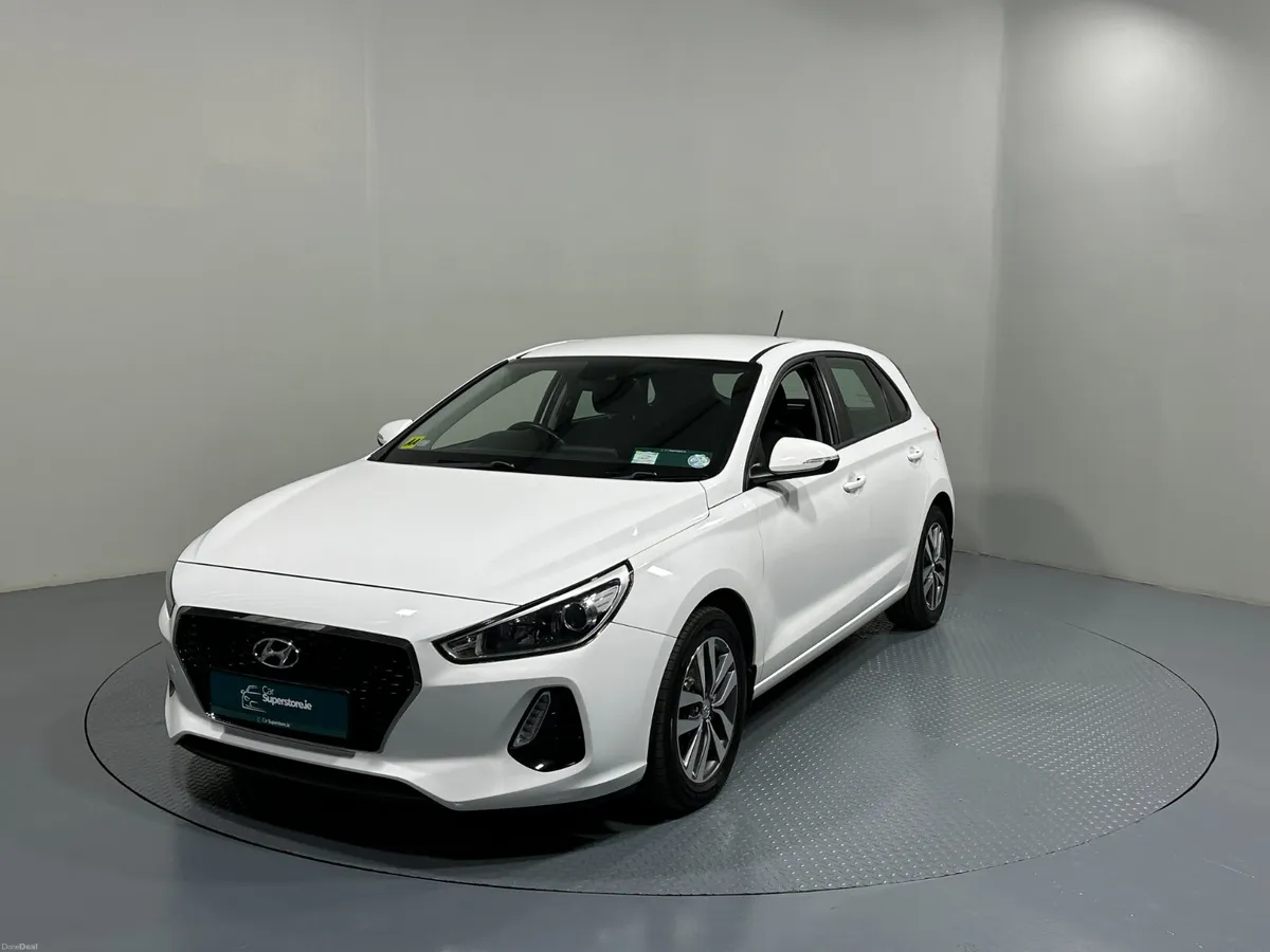 Hyundai i30 Deluxe 1.6 Crdi 172 - Image 3